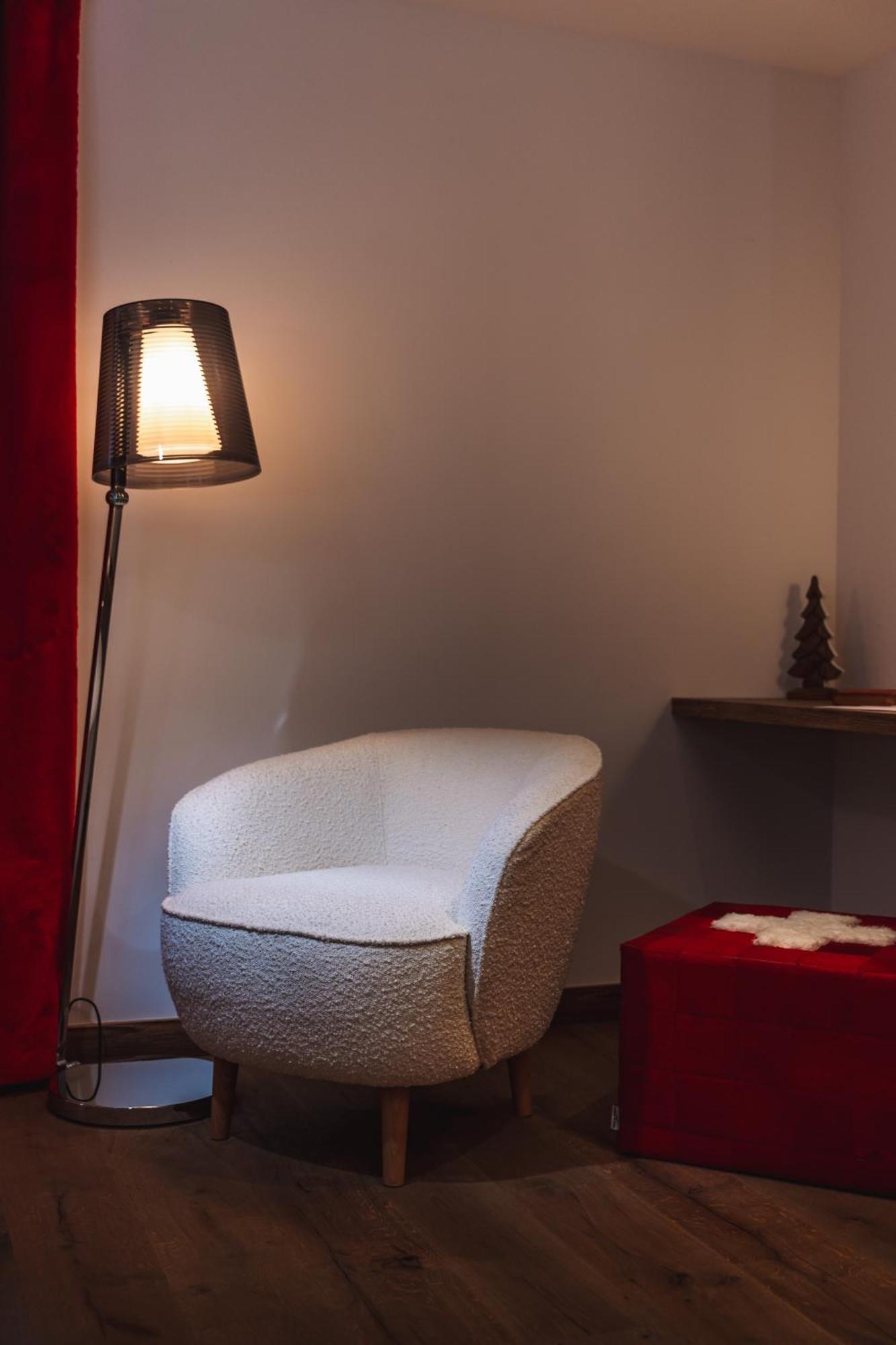 Grand Hotel L'Ermitage Font-Romeu-Odeillo-Via Екстер'єр фото