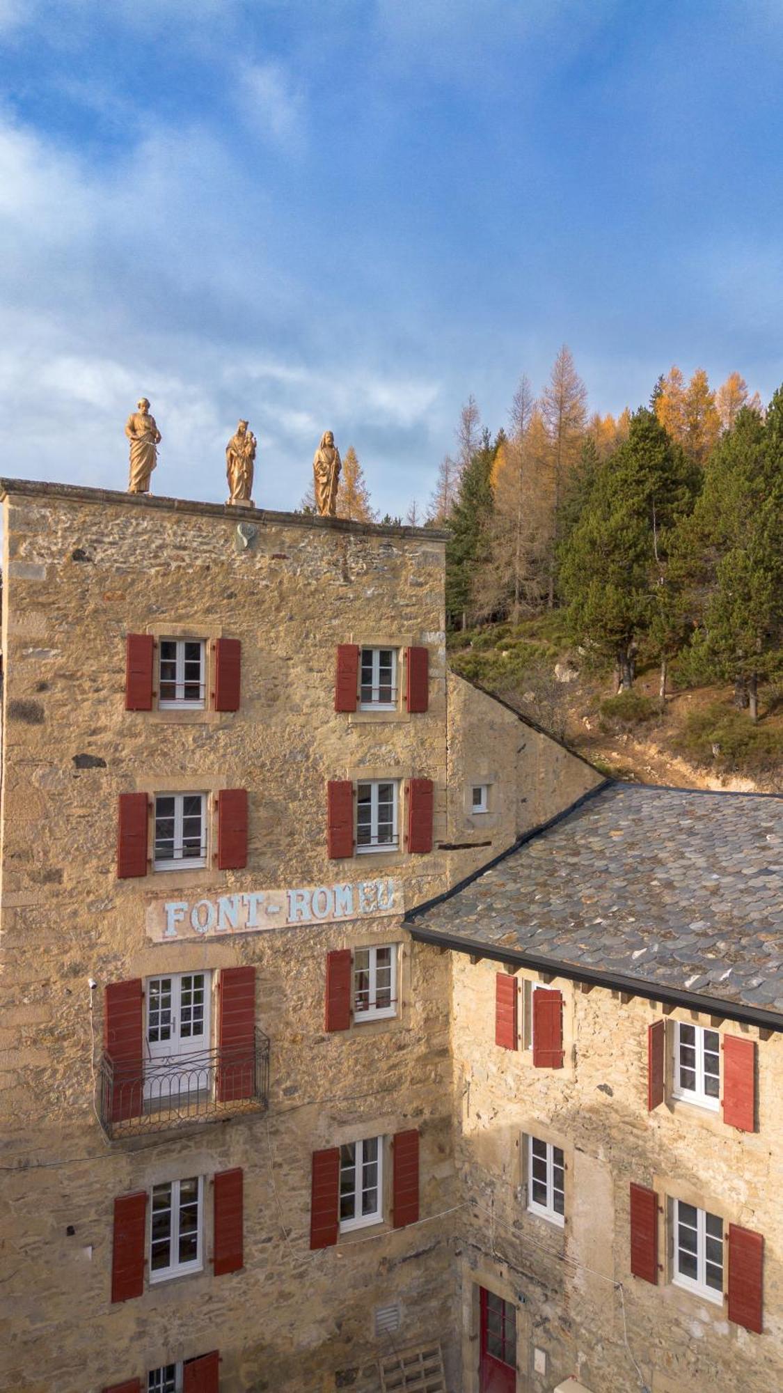 Grand Hotel L'Ermitage Font-Romeu-Odeillo-Via Екстер'єр фото