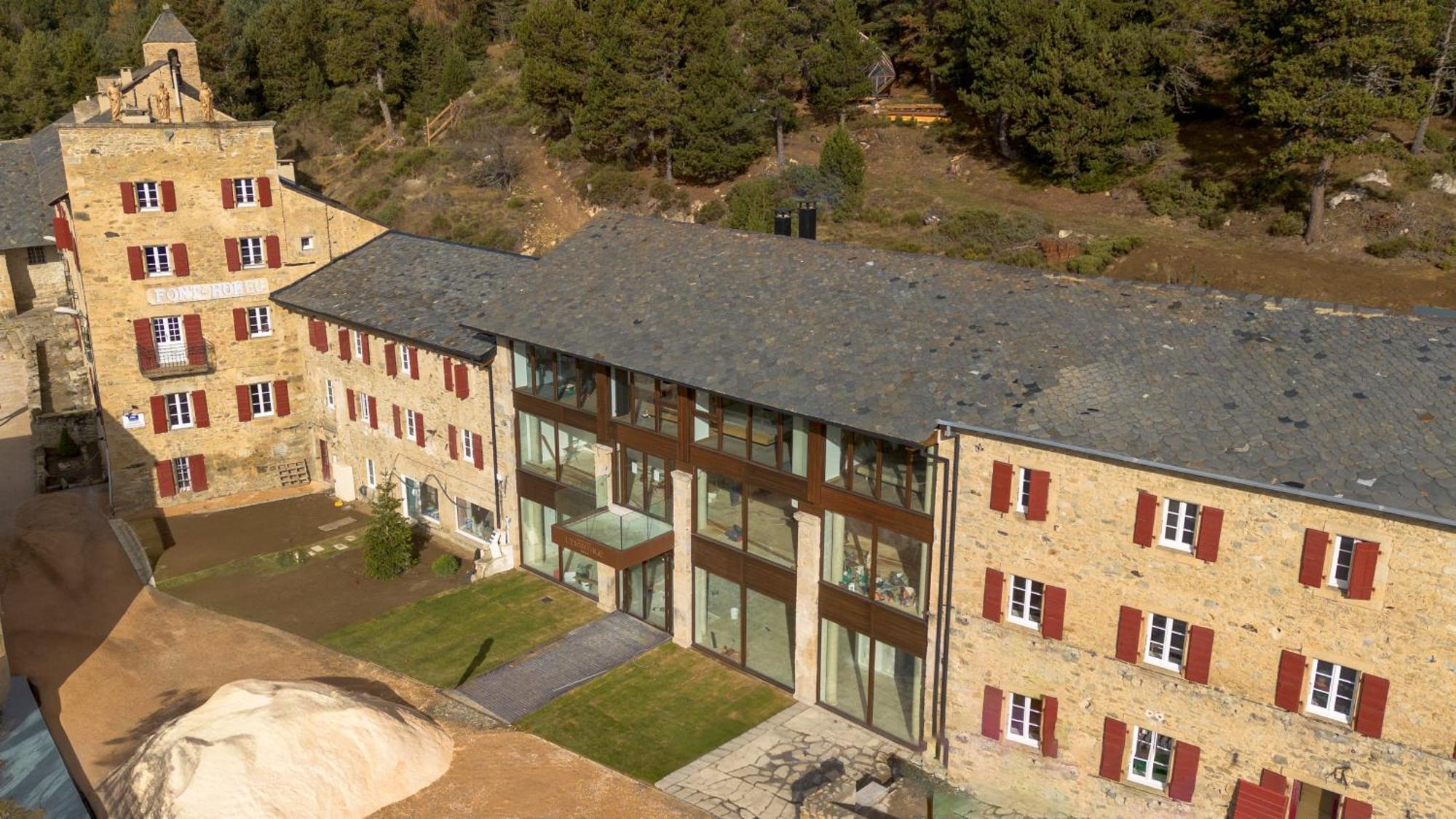 Grand Hotel L'Ermitage Font-Romeu-Odeillo-Via Екстер'єр фото